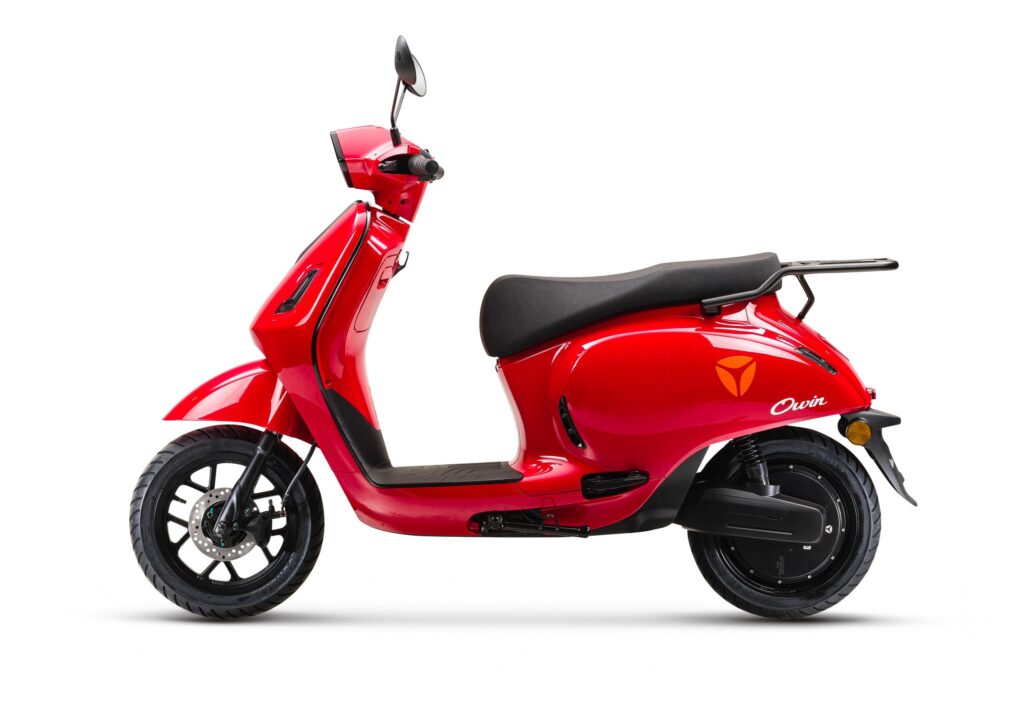 Yadea Owin scooter kopen bij Fevzi scooters en fietsen in Haarlem